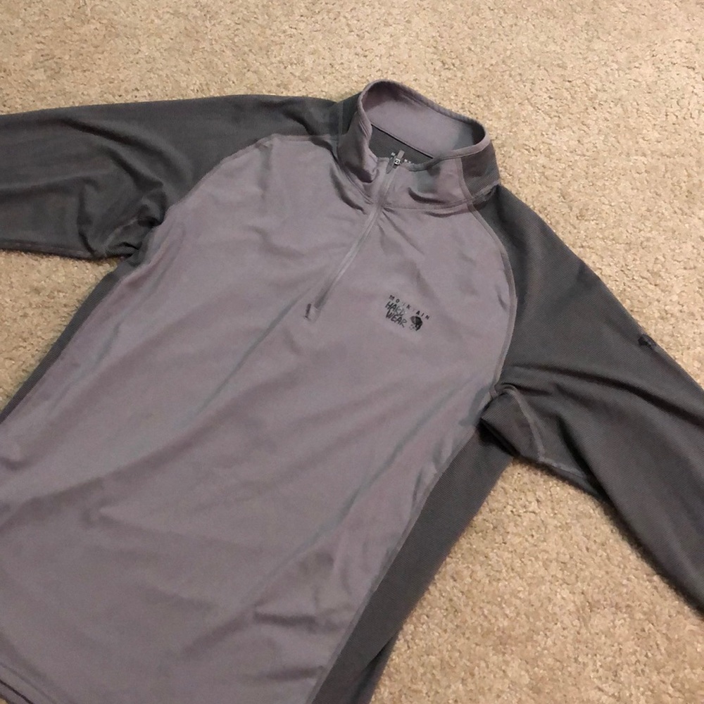 Size Large Mountain Hardwear Quarter-zip Jacket
